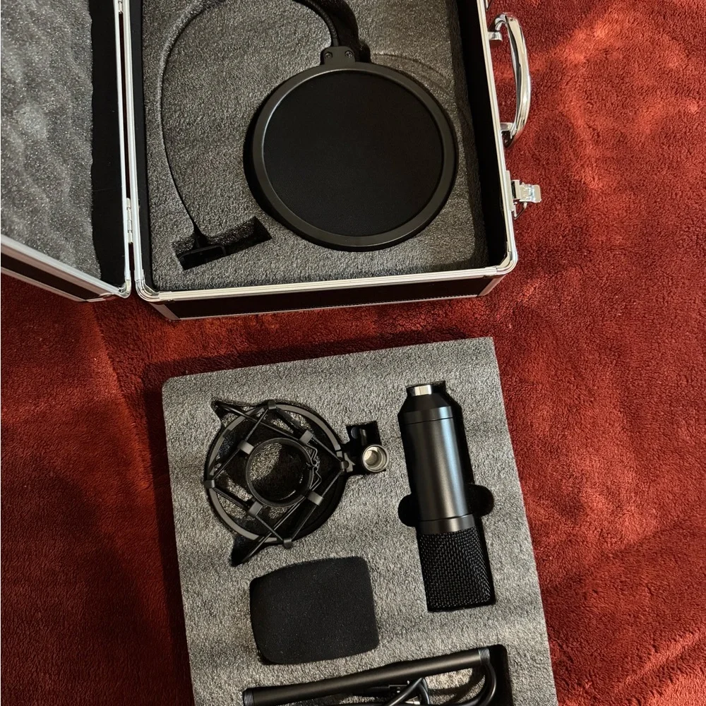 Premium Black VR Microphone Kit with Case
